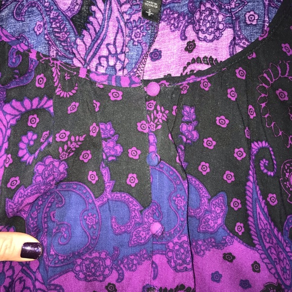 Express Flowy Top 💜 - Picture 4 of 8